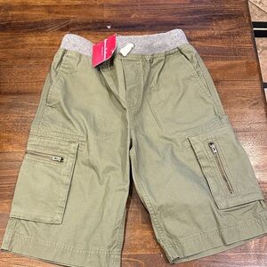 Hanna Andersson Olive Green Cargo Shorts for boys sz 10